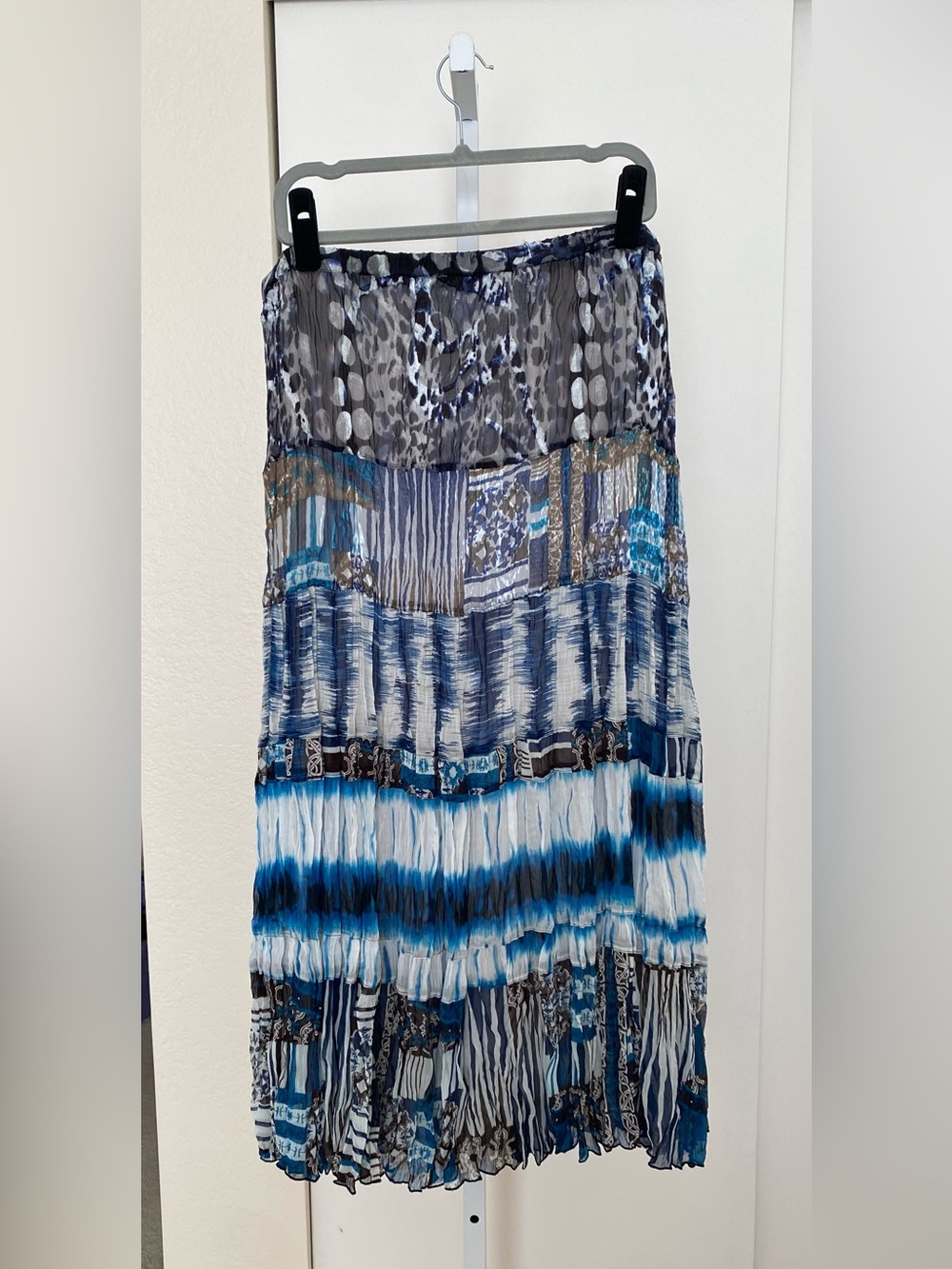 Chico's Blue and White Patterned Boho Crinkle Maxi Skirt